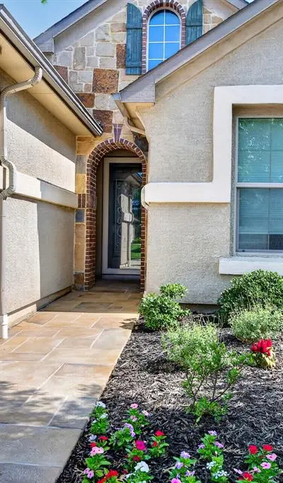 9508 Rivercrest Drive, Denton TX 76207 - Photo 2