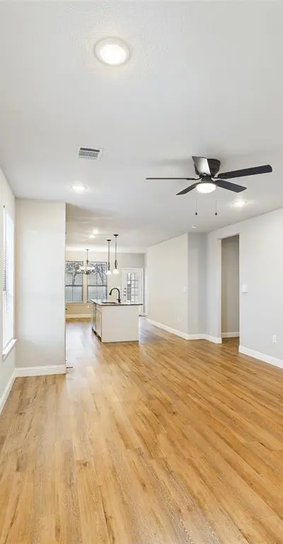 4405 Chickasaw Avenue, Fort Worth TX 76119 - Photo 3