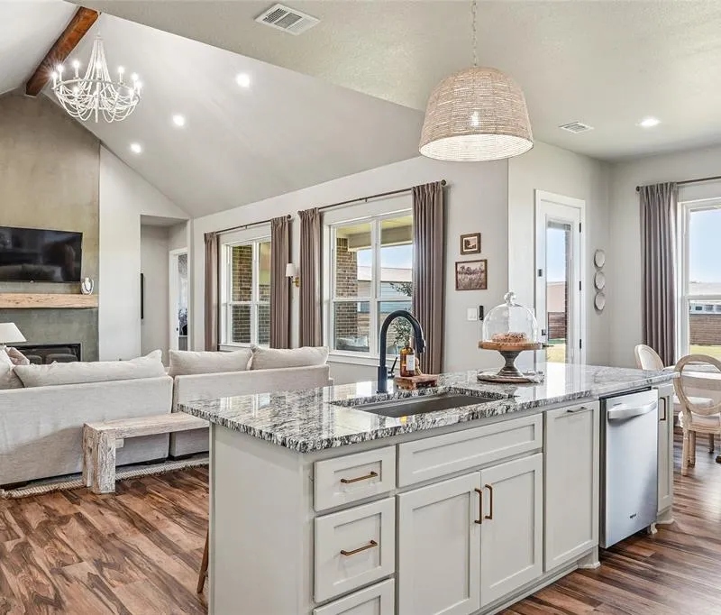 210 Lakecrest Drive, Muenster TX 76252
