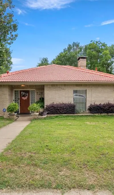 1400 Rusdell Drive, Irving TX 75060
