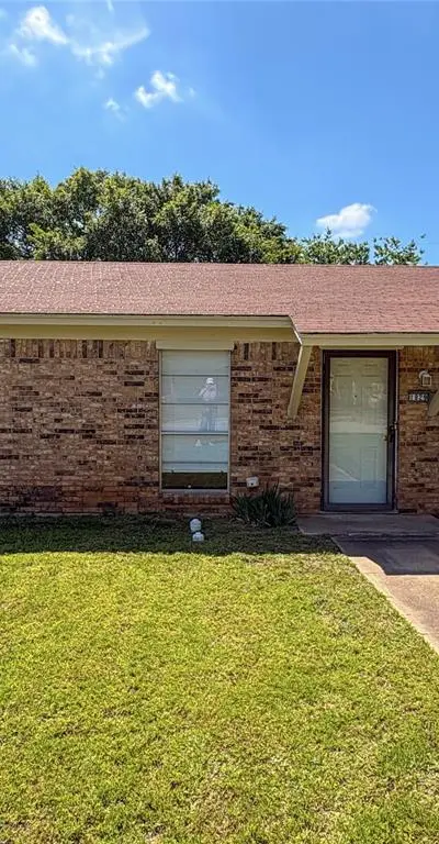 1829 S Center Street, Denison TX 75021
