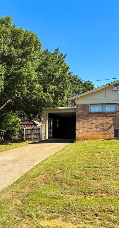 1829 S Center Street, Denison TX 75021 - Photo 5