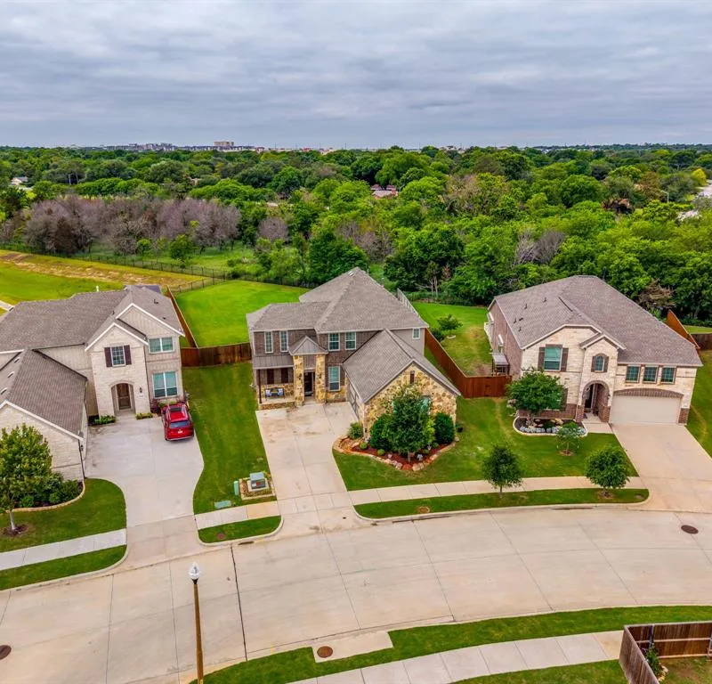 2705 Fireside Lane, Denton TX 76201