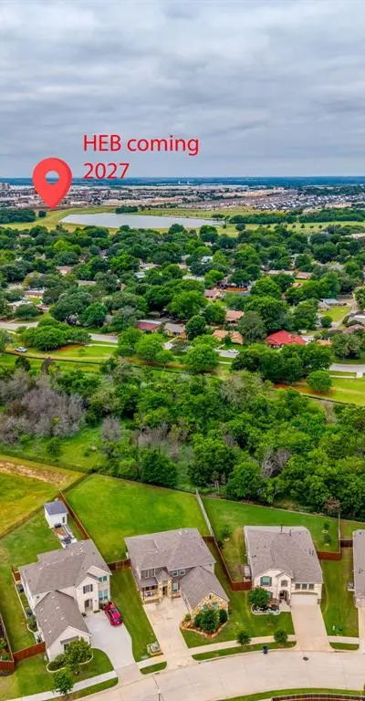 2705 Fireside Lane, Denton TX 76201 - Photo 2