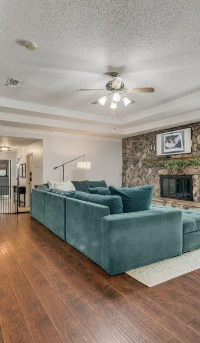 710 Bow Creek Court, Duncanville TX 75116 - Photo 4