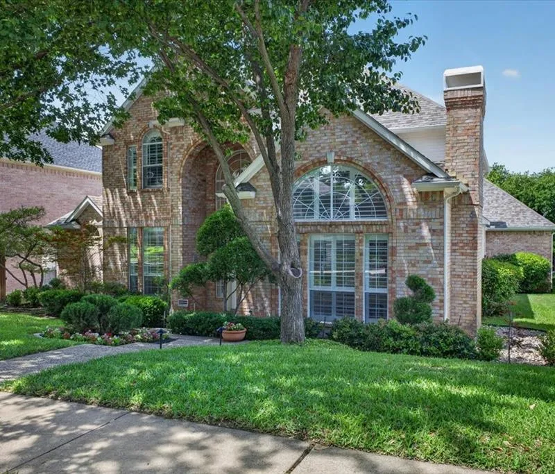 18719 Thorntree Lane, Dallas TX 75252