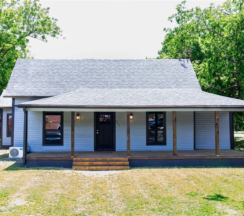 223 E Shreveport Street, Van Alstyne TX 75495