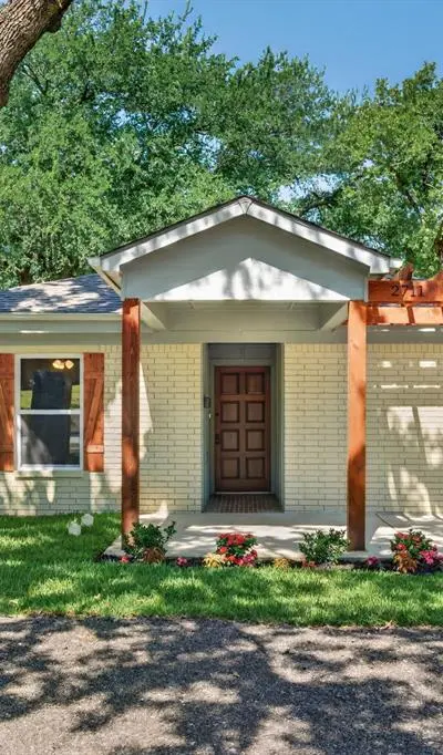 2711 N Locust Street, Denton TX 76209
