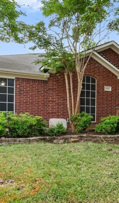 5605 Lasso Road, Arlington TX 76017 - Photo 2