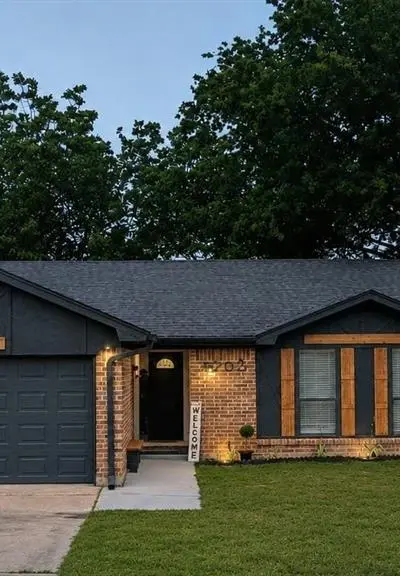 1205 Augusta Road, Benbrook TX 76126 - Photo 2
