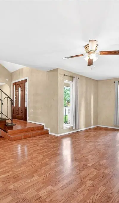 4037 Treeline Drive, Dallas TX 75224 - Photo 3
