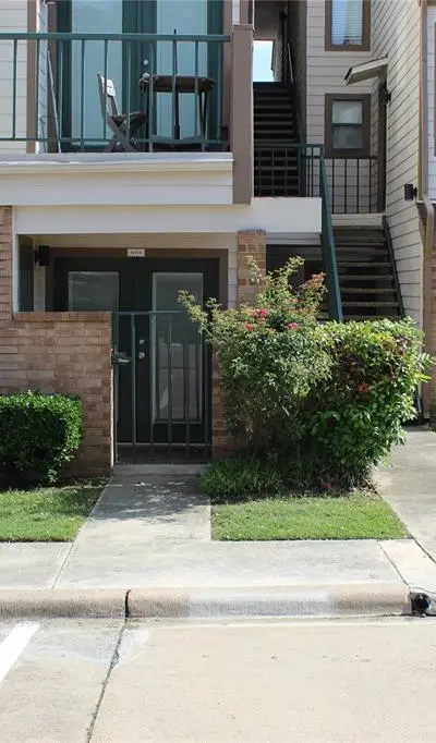 2300 Bamboo Drive # N114, Arlington TX 76006