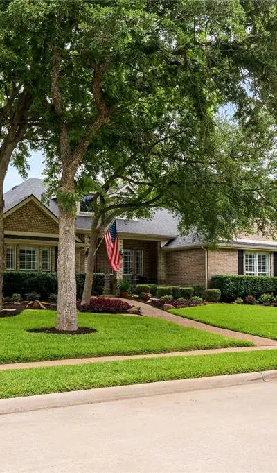 1909 Whitehall Drive, Corinth TX 76210