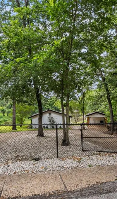 1309 Utopia Court, Tool TX 75143 - Photo 3
