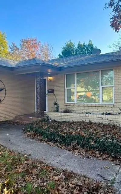 1204 W Lilly Lane, Arlington TX 76013