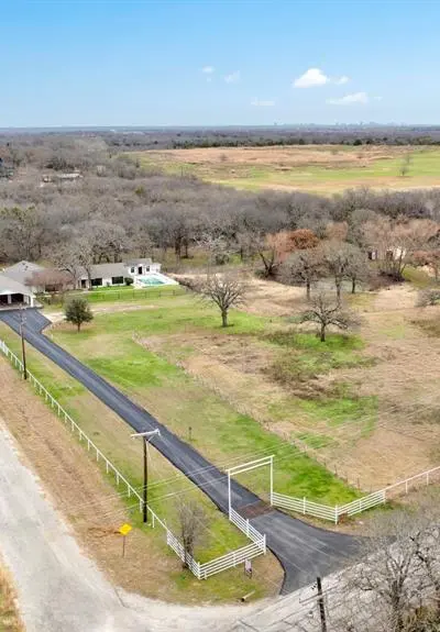3700 Moseley Road, Cross Roads TX 76227 - Photo 5