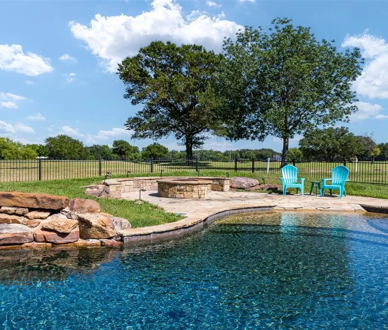 15401 County Road 4052, Kemp TX 75143