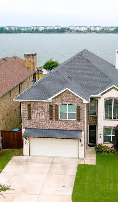 2213 Windjammer Way, Rowlett TX 75088