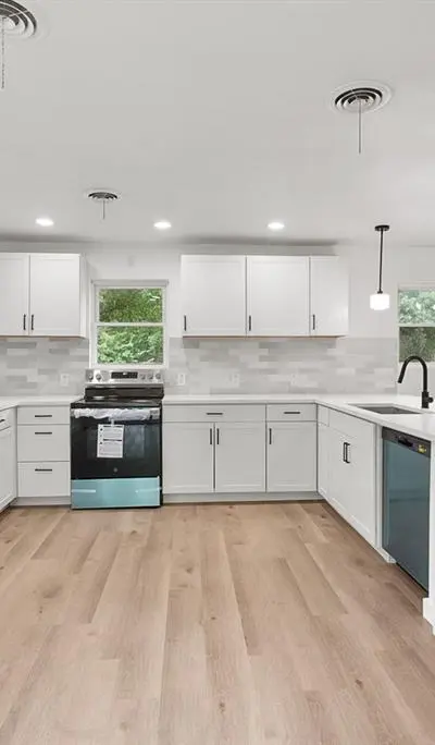 861 Woodcrest Drive, Hurst TX 76053