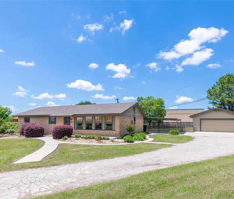 151 E River Oaks Road, Early TX 76802