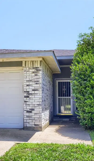 9324 Teagarden Road, Dallas TX 75217 - Photo 3