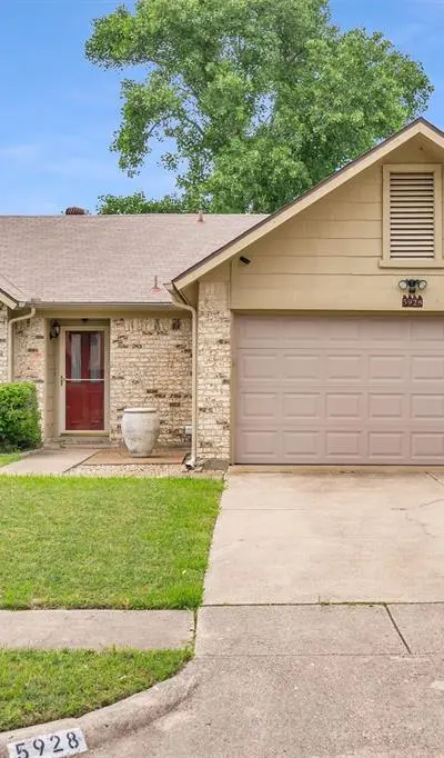 5928 Chisholm Trail, Haltom City TX 76148