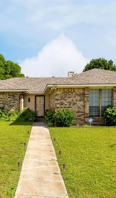 1865 Juniper Lane, Lewisville TX 75077