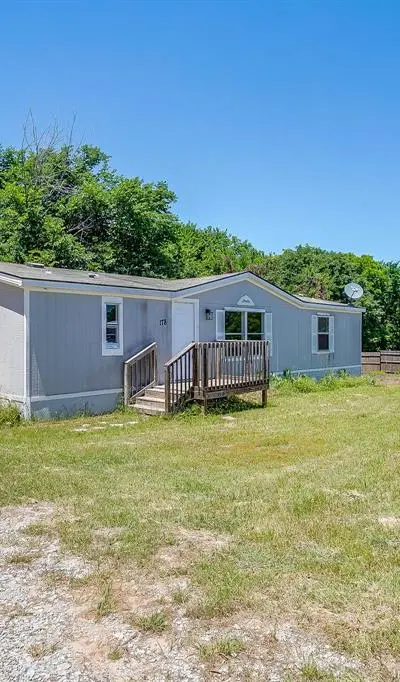 178 Valley Lake Lane, Springtown TX 76082 - Photo 2