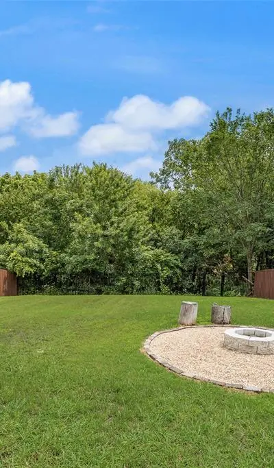 1305 Meadowbrook Drive, McKinney TX 75069 - Photo 4
