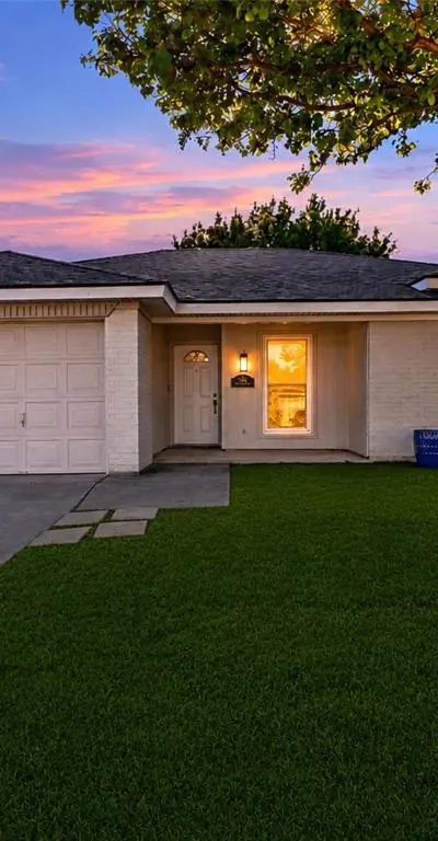 7932 Berrybrook Drive, Watauga TX 76148 - Photo 2