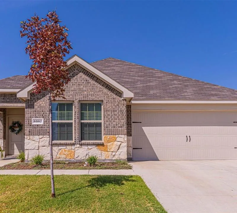 3307 Knoll Drive, Ennis TX 75119