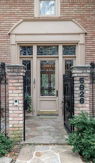 5826 Farquhar Lane, Dallas TX 75209 - Photo 2