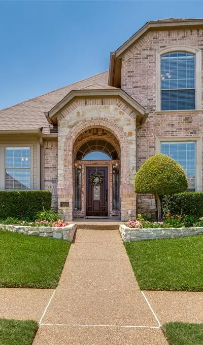 2409 Bedford Circle, Bedford TX 76021