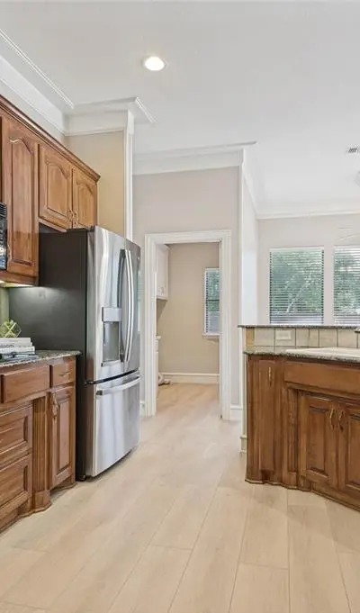 2409 Bedford Circle, Bedford TX 76021 - Photo 4