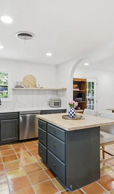5004 Lovell Avenue, Fort Worth TX 76107 - Photo 2