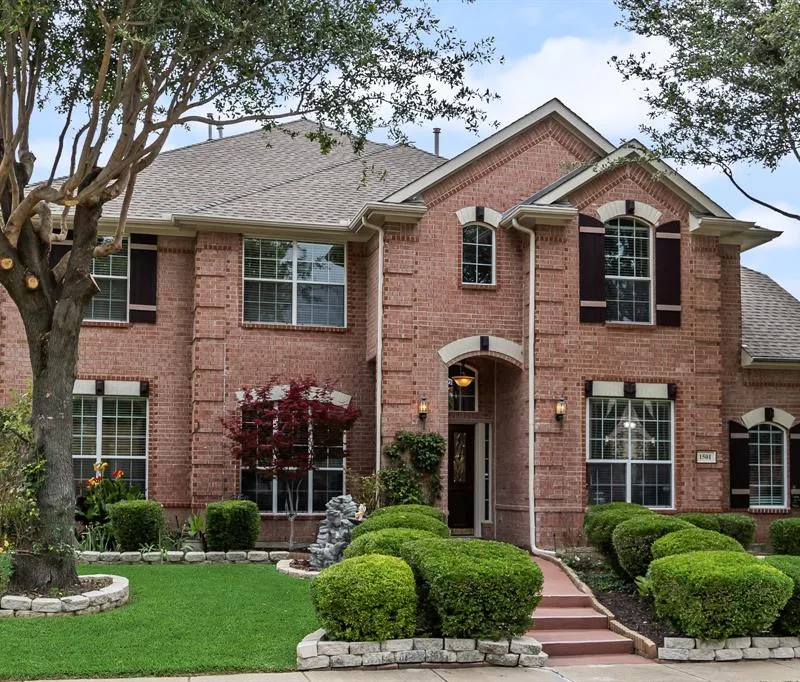1501 Weathered Wood Lane, Garland TX 75040