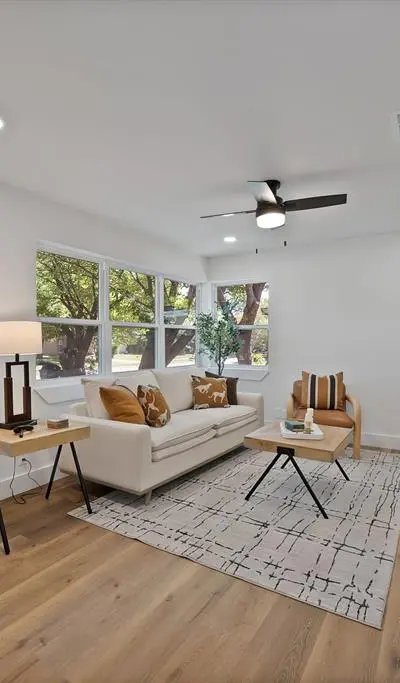 2926 Hillglenn Road, Dallas TX 75228 - Photo 2
