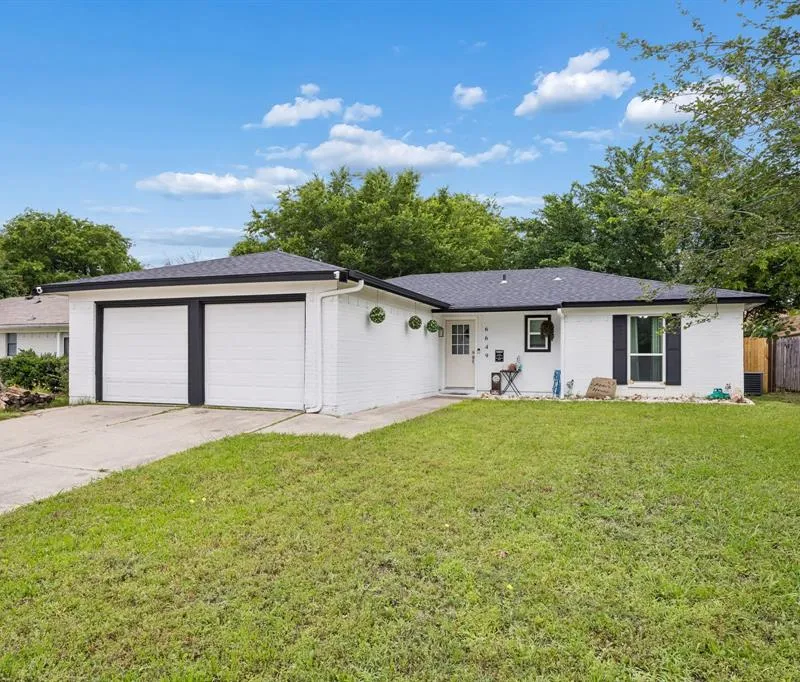 6649 Fair Meadows Drive, Watauga TX 76148