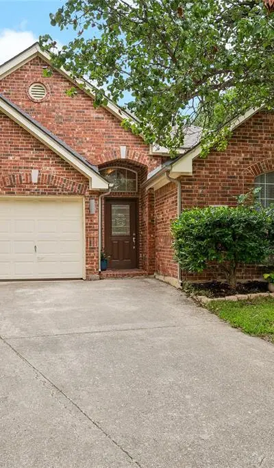 3501 Stone Creek Court, Fort Worth TX 76137
