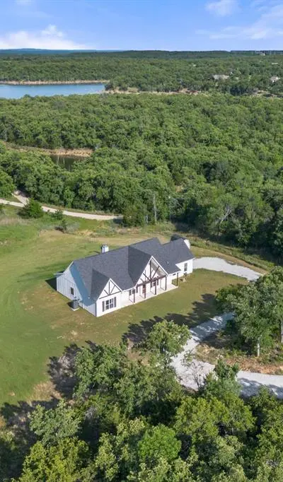 688 Sandstone Court, Sunset TX 76270 - Photo 4