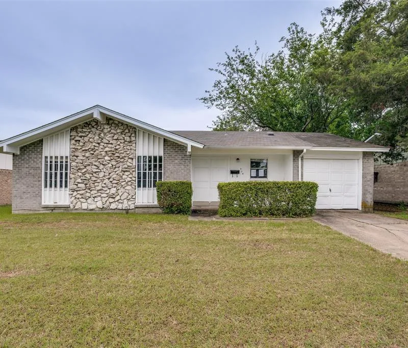 714 Shorecrest Drive, Garland TX 75040