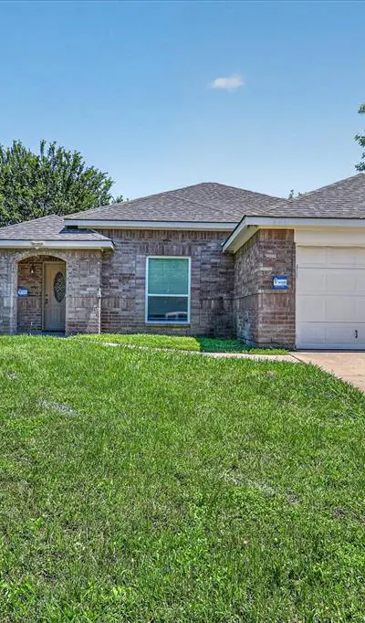 6021 Hartman Road, Forest Hill TX 76119