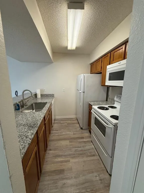 9807 Walnut Street # 304, Dallas TX 75243