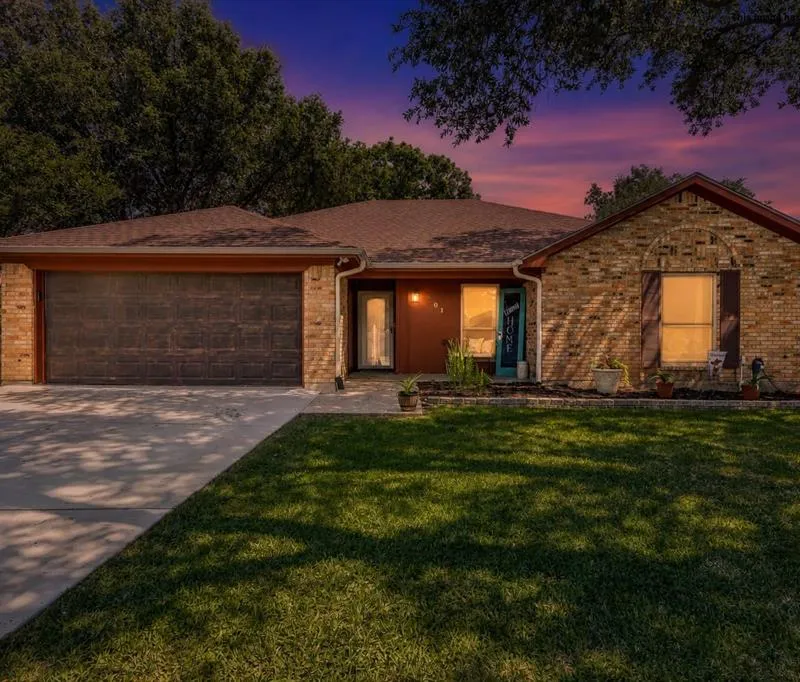 301 Shawnee Trail, Keller TX 76248