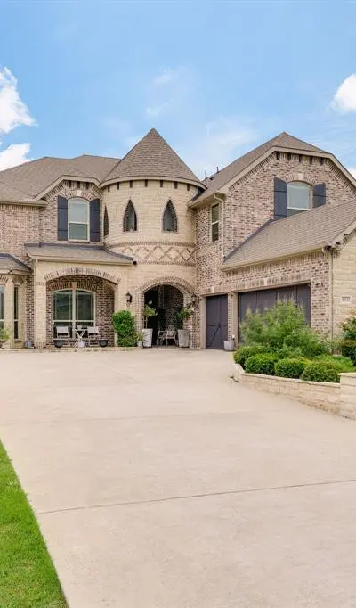 116 Thoroughbred Drive, Hickory Creek TX 75065 - Photo 2
