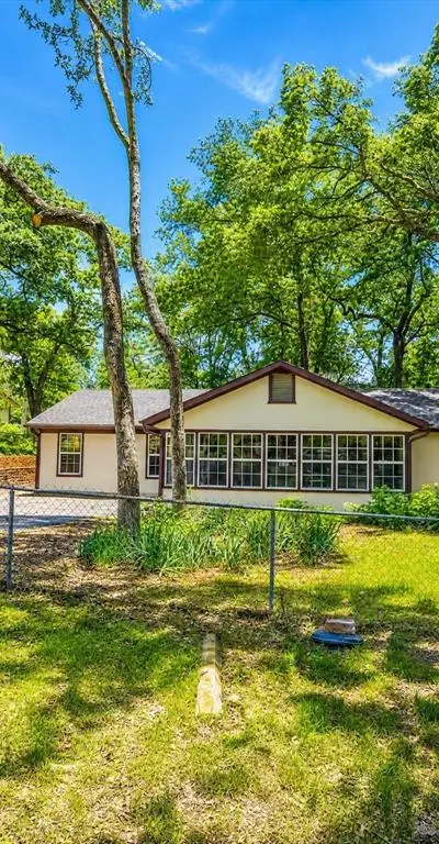 3917 Hidden Lake Court, Alvarado TX 76009 - Photo 4