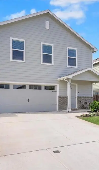 2926 Lorena Jordan Road, Dallas TX 75212 - Photo 2