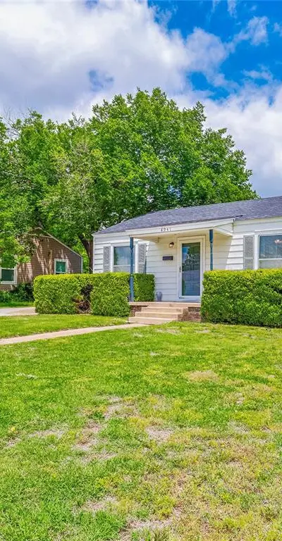 4941 Gilbert Drive, Fort Worth TX 76116 - Photo 2