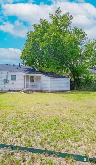 4941 Gilbert Drive, Fort Worth TX 76116 - Photo 4