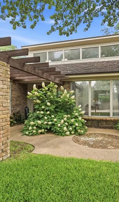 5800 Thoreau Lane, Arlington TX 76016 - Photo 5